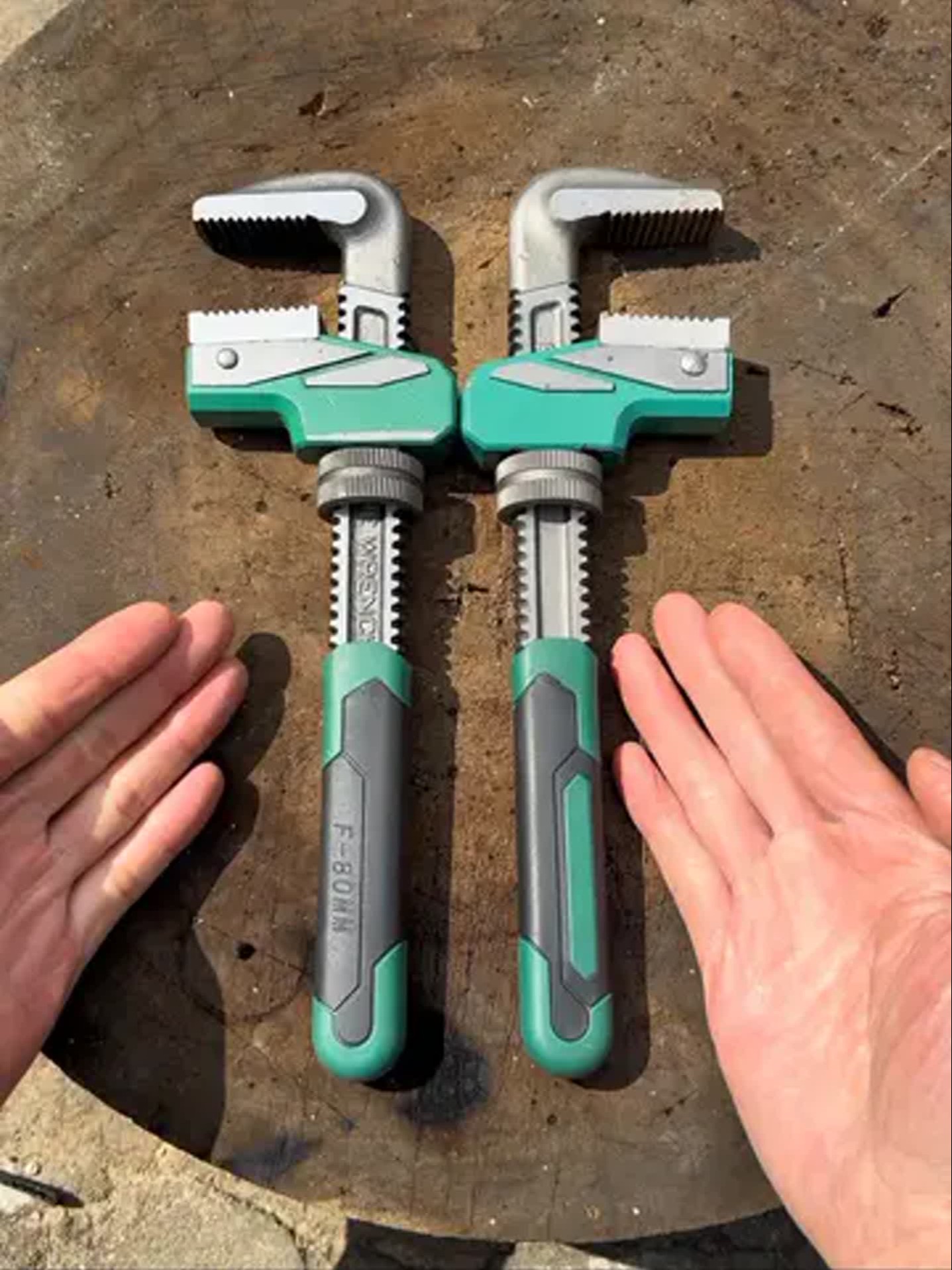 新發(fā)明管鉗 高性能助力維修，五金工具實(shí)用首選