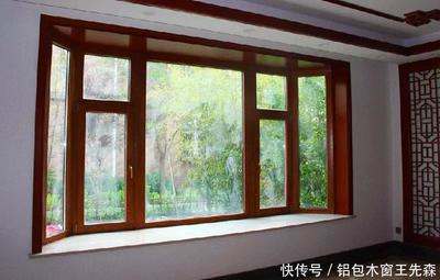 不一樣的定制鋁包木門(mén)窗，打造溫馨冬日的室內(nèi)獨(dú)特體驗(yàn)